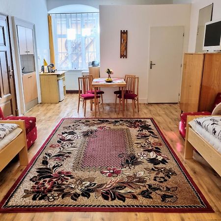Apartment In A Historical House In The Center Of Levoča Exterior foto
