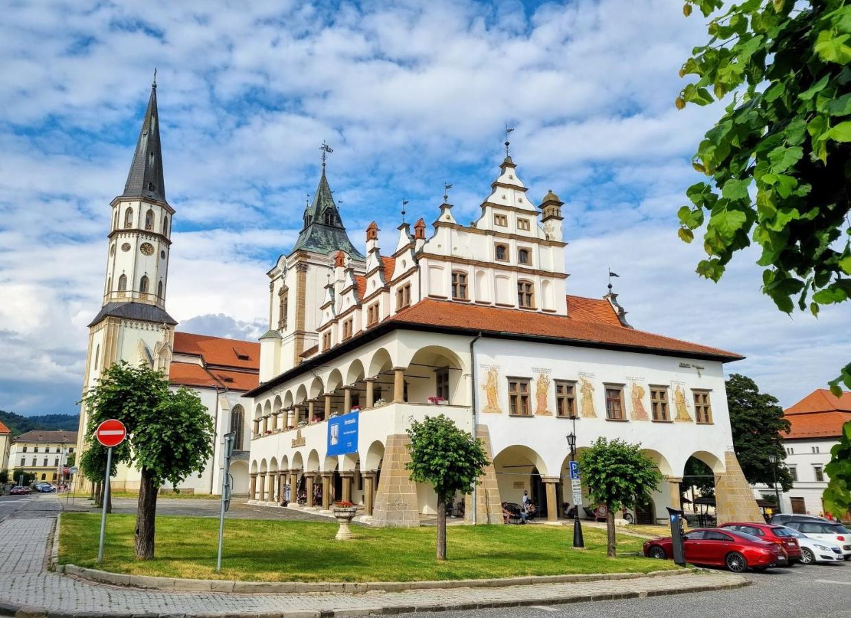 Apartment In A Historical House In The Center Of Levoča Exterior foto