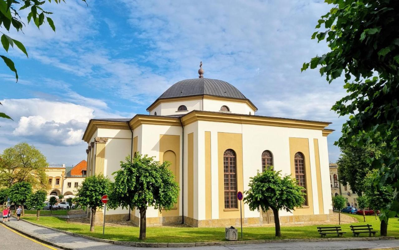 Apartment In A Historical House In The Center Of Levoča Exterior foto