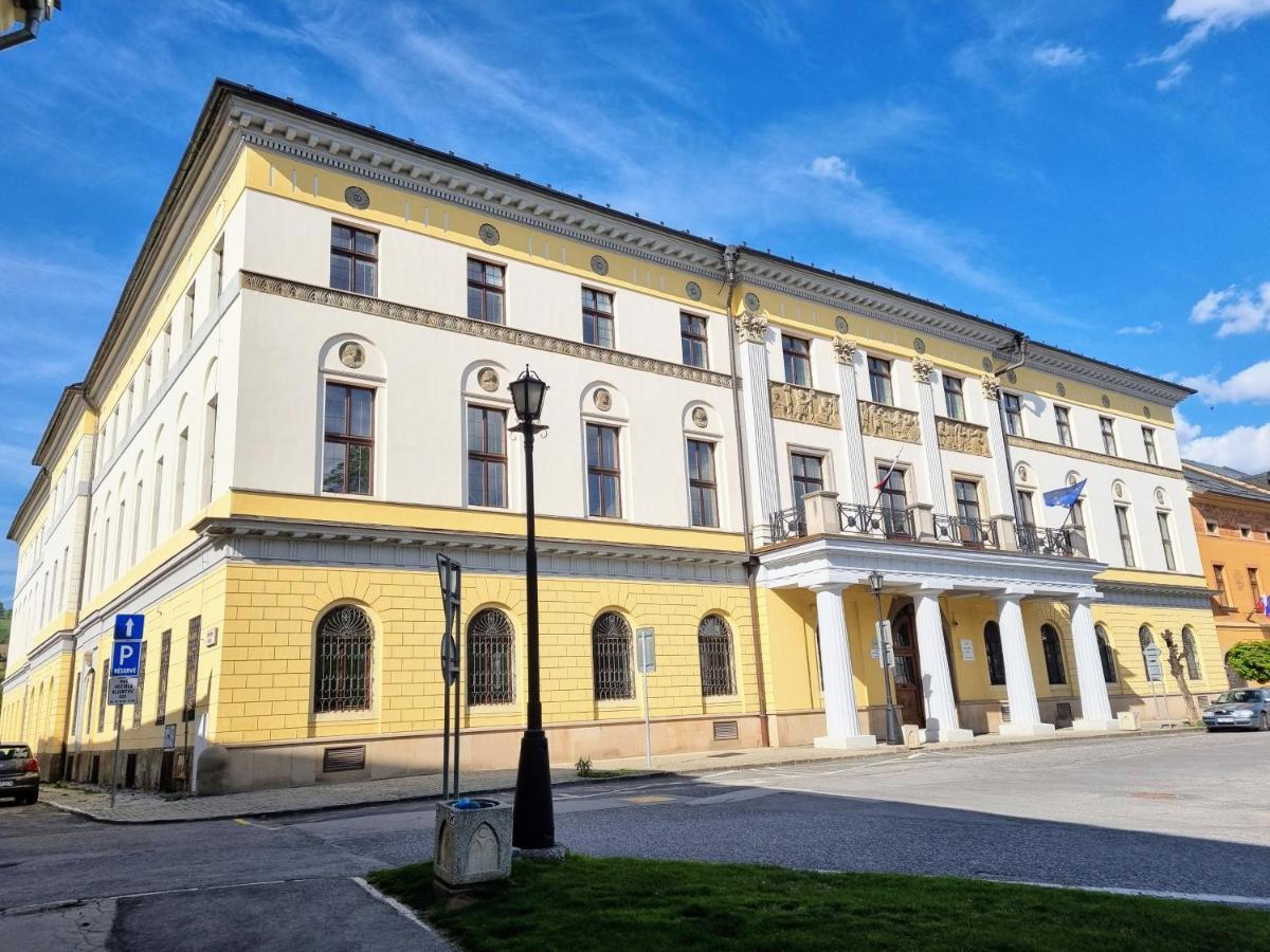 Apartment In A Historical House In The Center Of Levoča Exterior foto