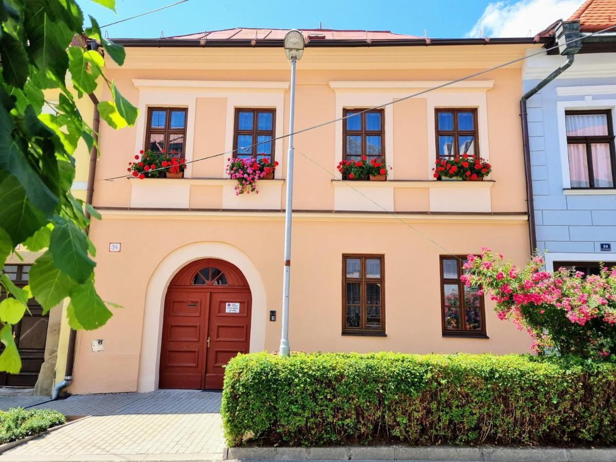 Apartment In A Historical House In The Center Of Levoča Exterior foto