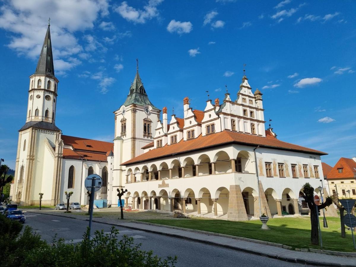 Apartment In A Historical House In The Center Of Levoča Exterior foto