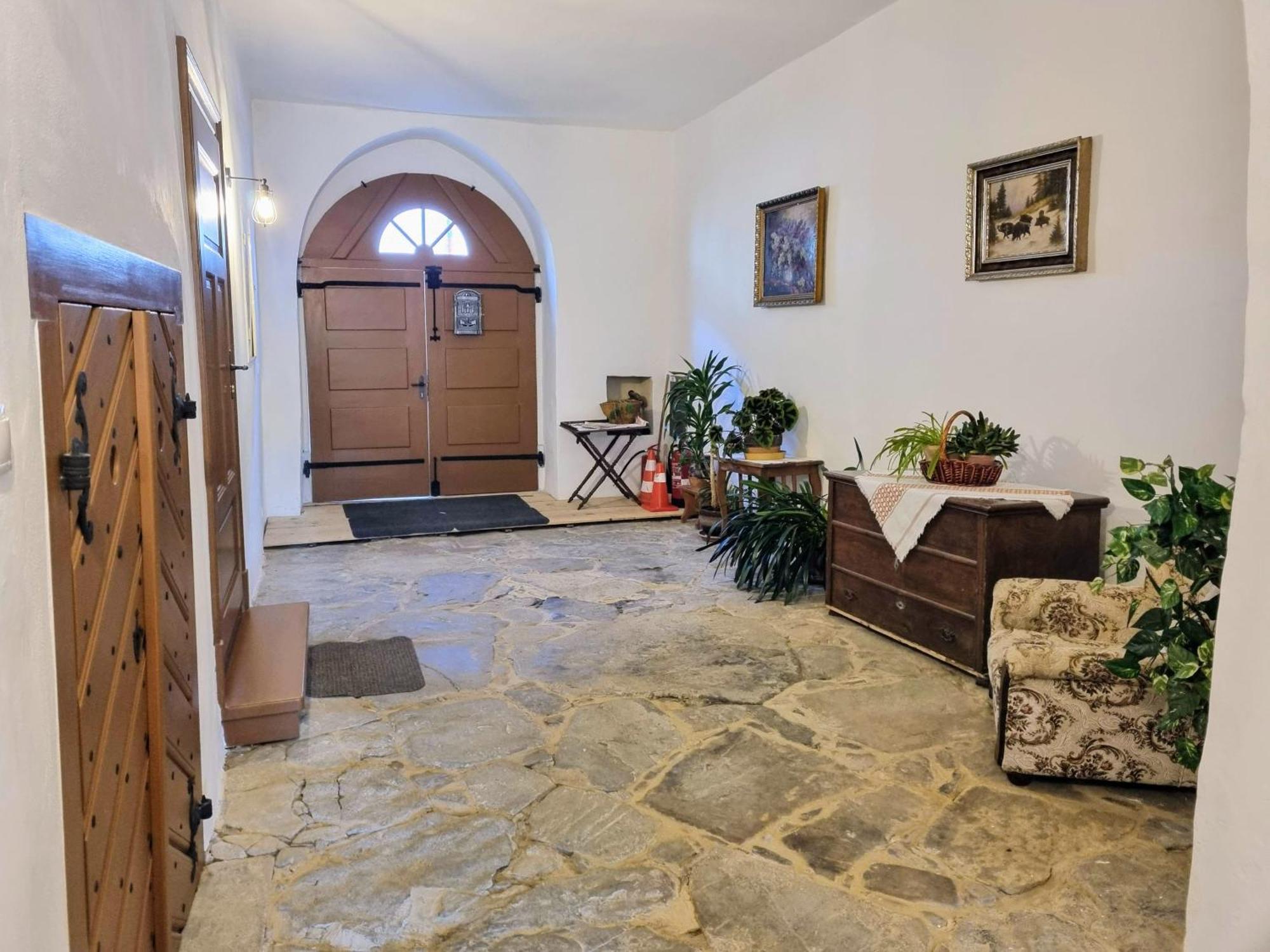Apartment In A Historical House In The Center Of Levoča Exterior foto